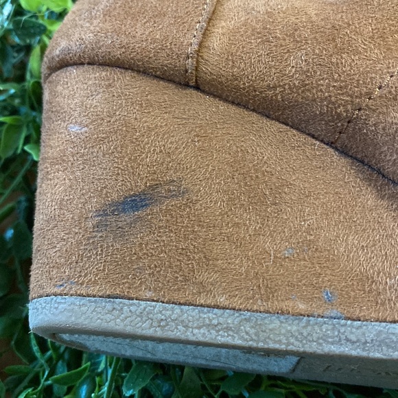 Bongo Ankle Boots - Picture 9 of 11